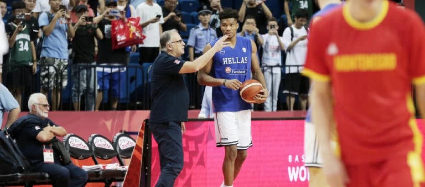 Παγκόσμιο Κύπελλο: Πανικός για Αντετοκούνμπο στις κερκίδες - «Τρελάθηκαν» οι Κινέζοι (φωτο)